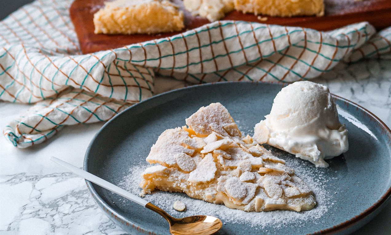 Torta de Amêndoas e Sorvete de Limão